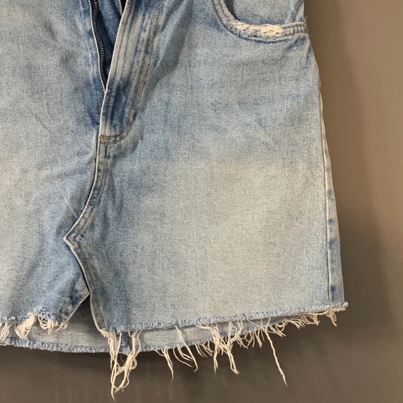 Zara distressed denim mini skirt size small 💙 - Picture 6 of 13